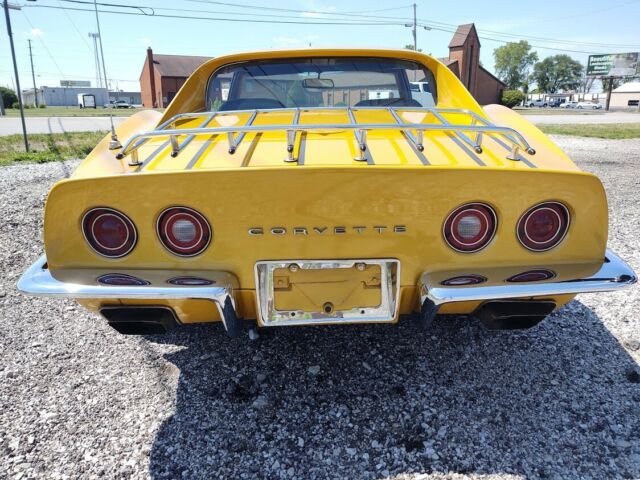 Chevrolet Corvette 1971 image number 10