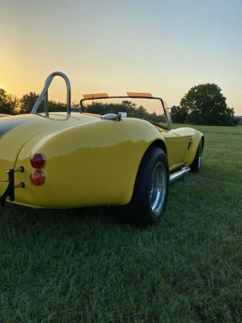 Shelby Cobra 1900 image number 29