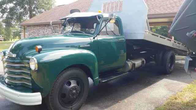 Chevrolet Flatbed 1952 image number 1