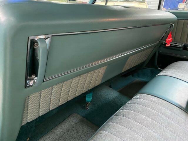 Cadillac DeVille 1964 image number 38