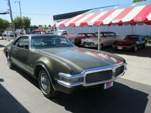 Oldsmobile Toronado 1968 image number 31