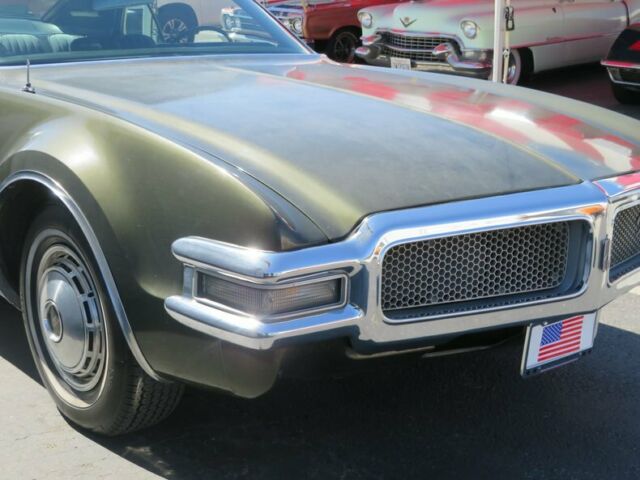 Oldsmobile Toronado 1968 image number 32