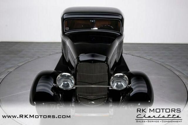 Ford 3-Window Coupe 1932 image number 37