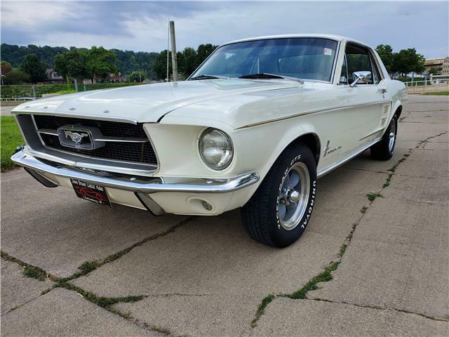 Ford Mustang 1967 image number 14