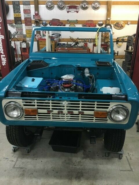 Ford Bronco 1969 image number 10