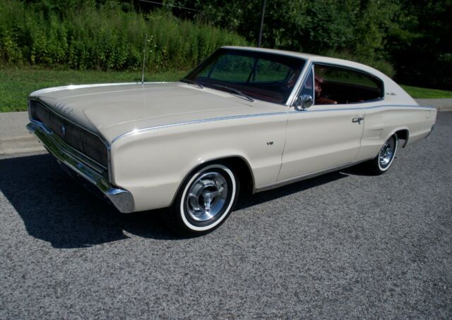 Dodge Charger 1966 image number 1