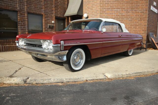 Oldsmobile Eighty-Eight 1961 image number 24