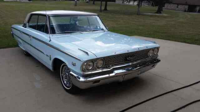 Ford Galaxy XL500 1963 image number 20