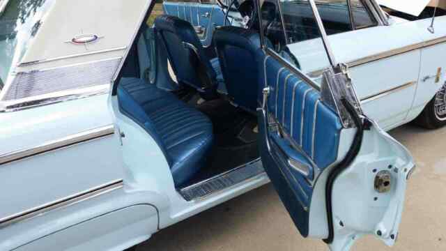 Ford Galaxy XL500 1963 image number 26