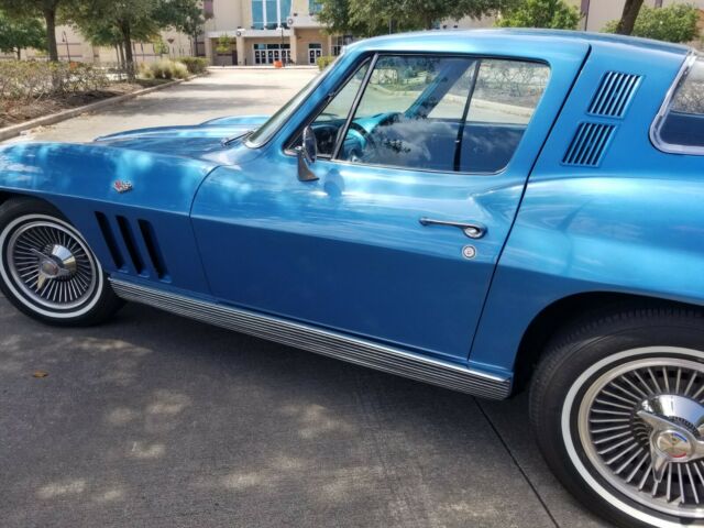 Chevrolet Corvette 1965 image number 27