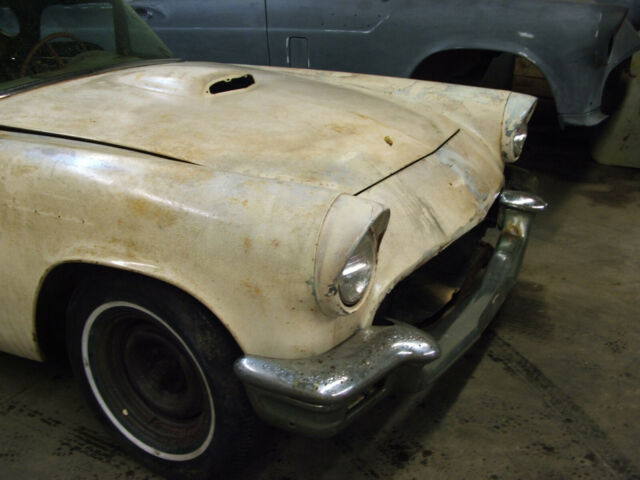 Ford Thunderbird 1957 image number 26