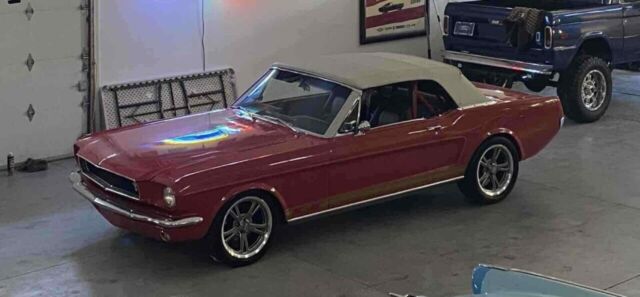 Ford Mustang 1965 image number 2