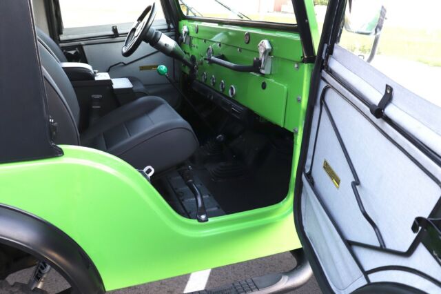 Jeep CJ 1974 image number 15