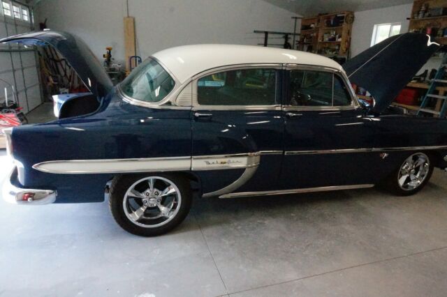 Chevrolet Bel Air/150/210 1954 image number 20