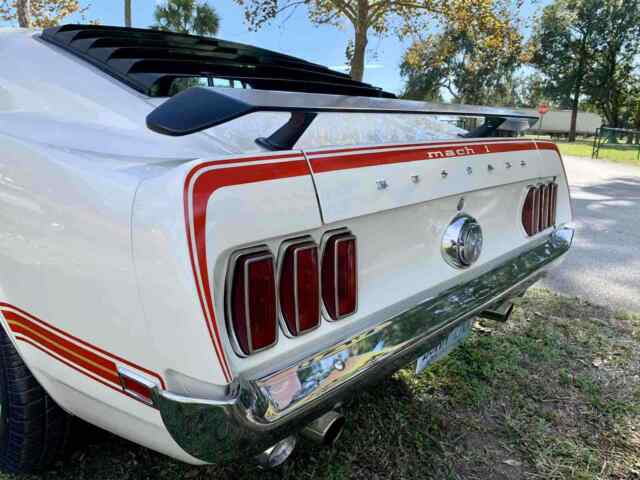 Ford Mustang Mach 1 351 1969 image number 22