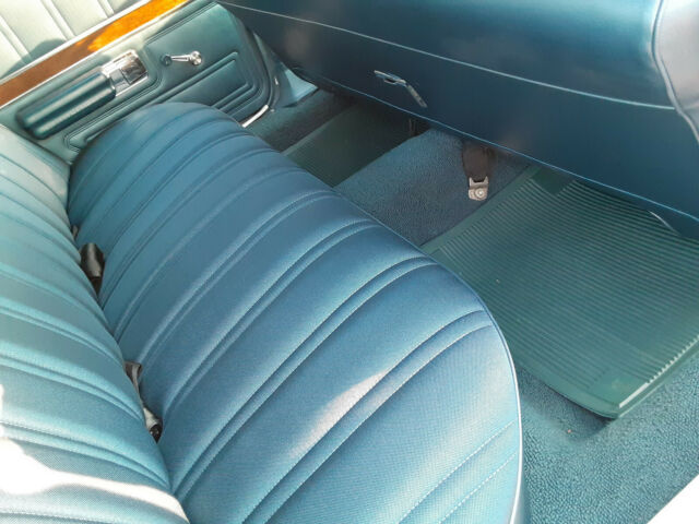 Ford LTD 1971 image number 21