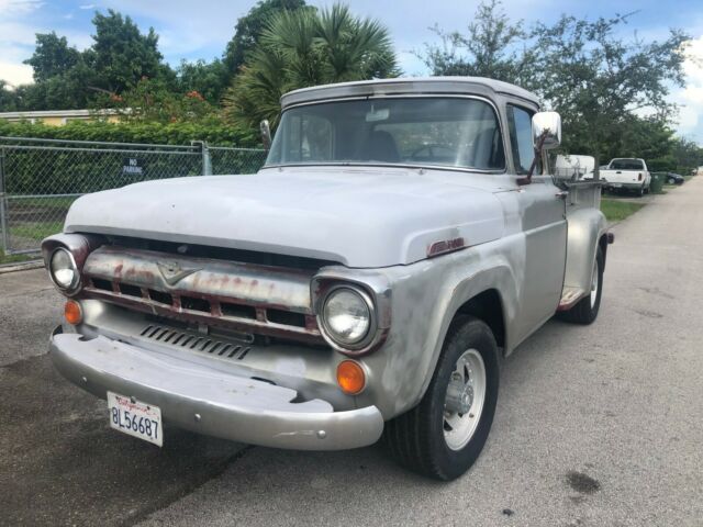 Ford F-250 1957 image number 0