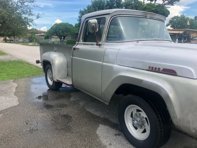 Ford F-250 1957 image number 30