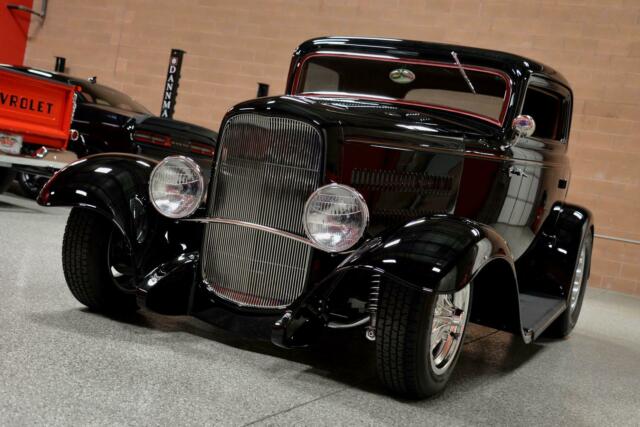 Ford 3-Window Coupe 1932 image number 14