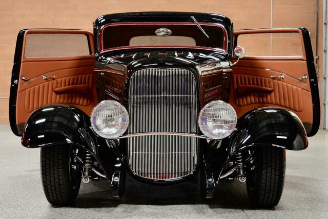 Ford 3-Window Coupe 1932 image number 24