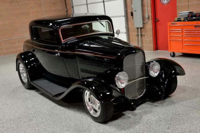 Ford 3-Window Coupe 1932 image number 29