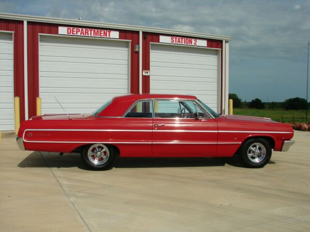 Chevrolet Impala 1964 image number 0