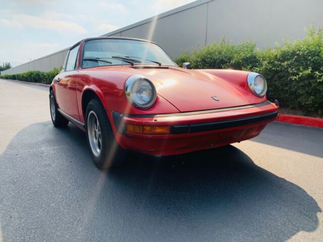 Porsche 911 1975 image number 27