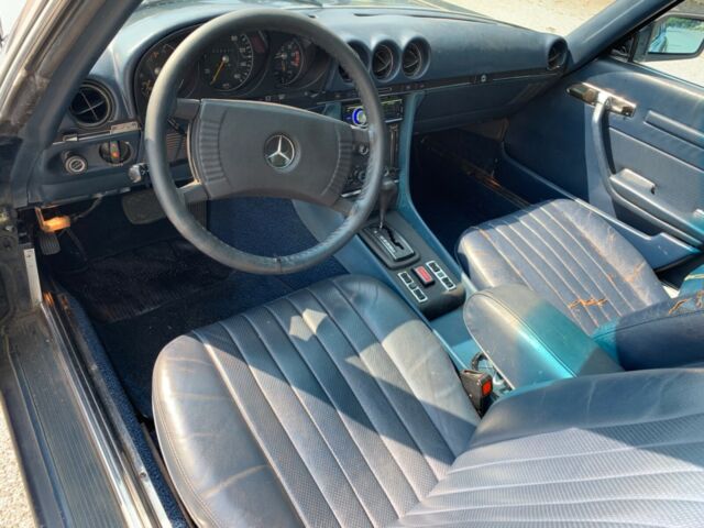 Mercedes-Benz SL-Class 1976 image number 27