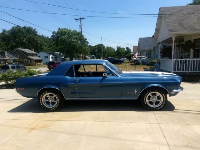 Ford Mustang 1968 image number 0