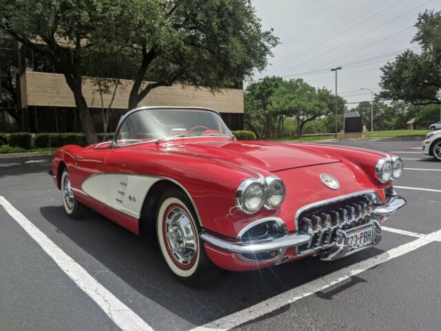 Chevrolet Corvette 1960 image number 0