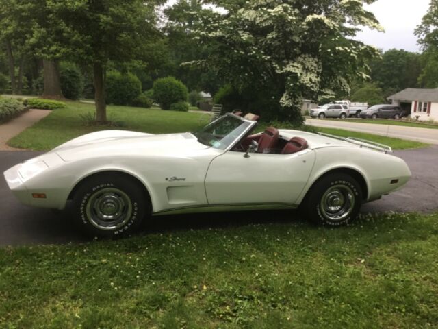 Chevrolet Corvette 1974 image number 33