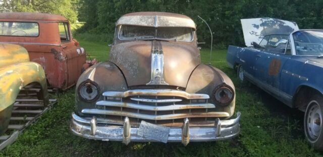 Pontiac Silver Streak 1946 image number 1