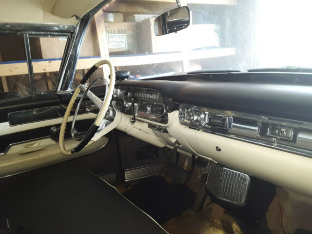 Cadillac Fleetwood 1957 image number 27