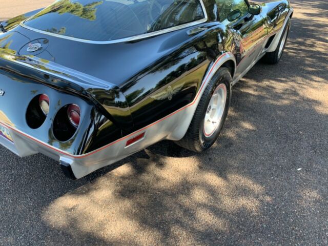 Chevrolet Corvette 1978 image number 19