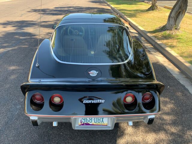 Chevrolet Corvette 1978 image number 37