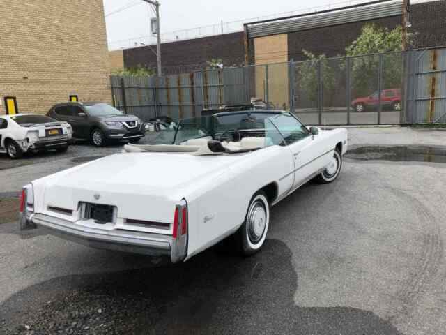 Cadillac Eldorado Convertible 1976 image number 9