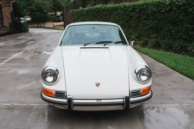 Porsche 911 1969 image number 2