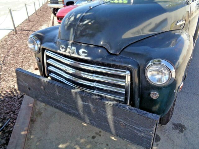 GMC WRECKER 3100 1950 image number 1