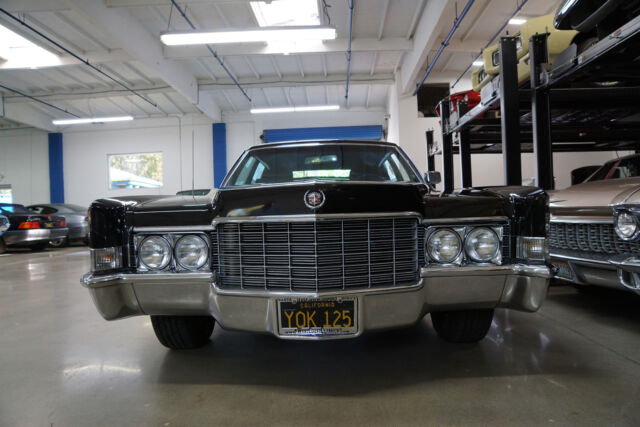 Cadillac Fleetwood 60 Special Sedan 1969 image number 31