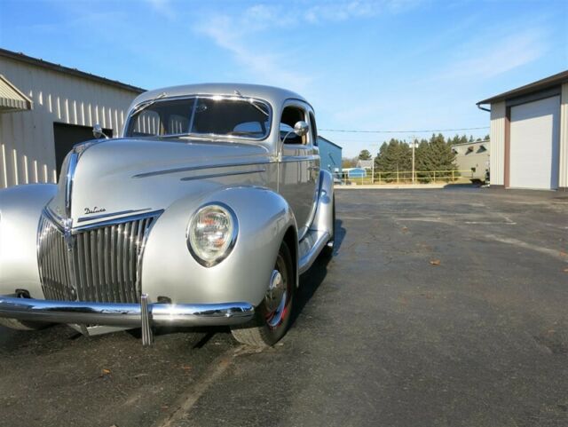 Ford Deluxe Tudor Sedan, 1939 image number 17