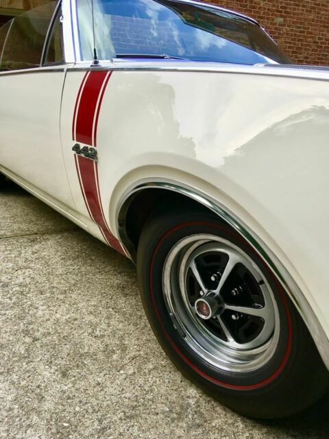 Oldsmobile 442 1968 image number 33