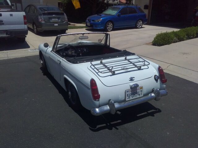 MG Midget 1967 image number 19