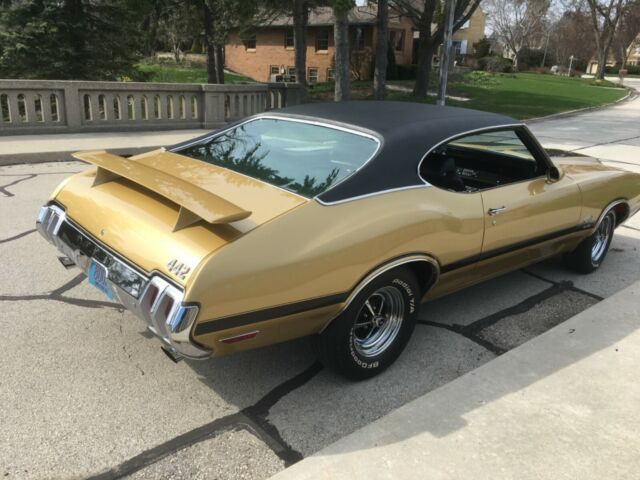 Oldsmobile 442 1970 image number 2