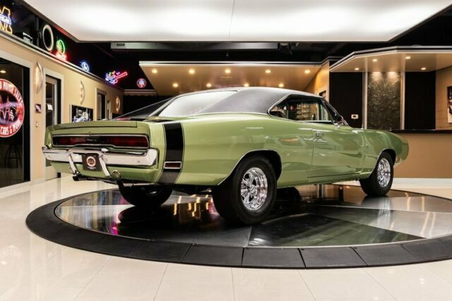 Dodge Charger 1970 image number 11