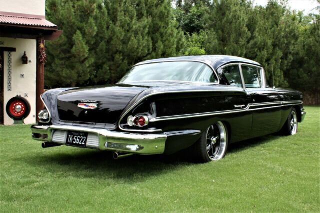 Chevrolet Biscayne 1958 image number 0