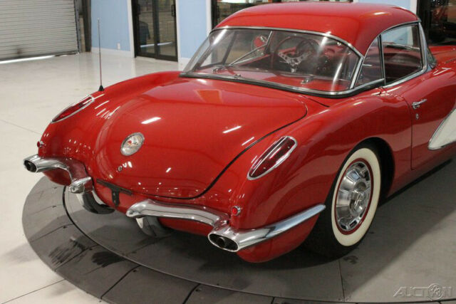 Chevrolet Corvette 1960 image number 40