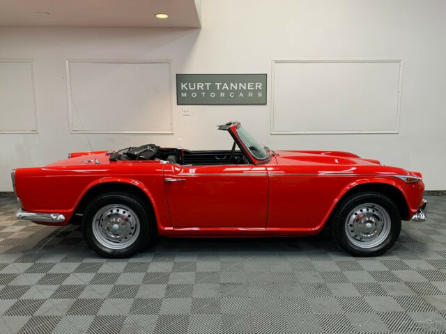 Triumph TR4A 1967 image number 14