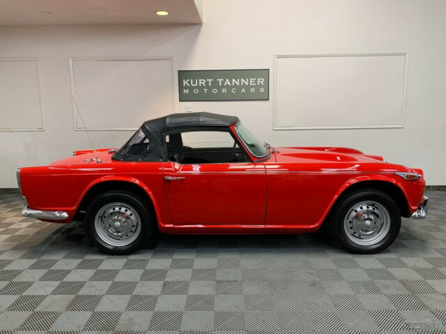 Triumph TR4A 1967 image number 18