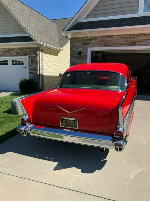 Chevrolet Bel Air/150/210 1957 image number 8