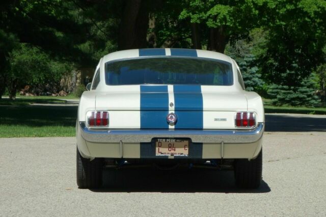 Ford Mustang 1965 image number 28